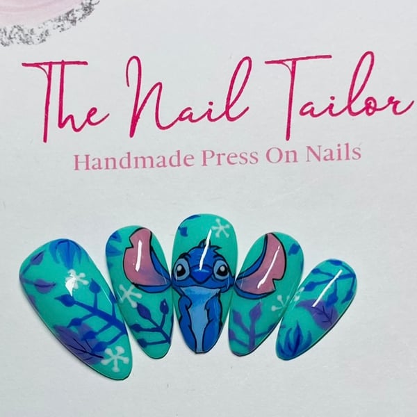 Stitch inspired press on nails 