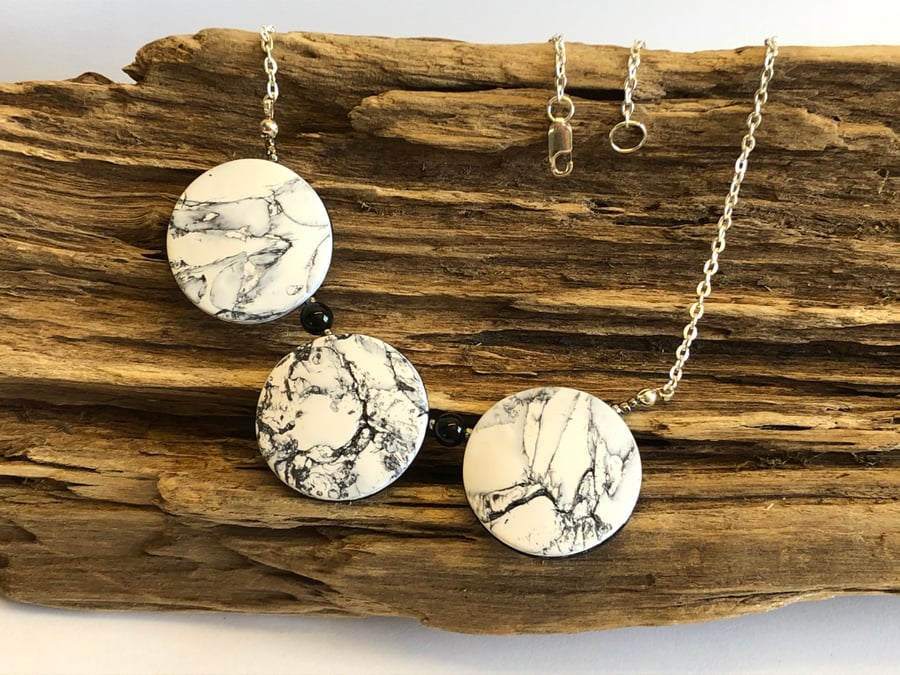 Marble Effect Necklace