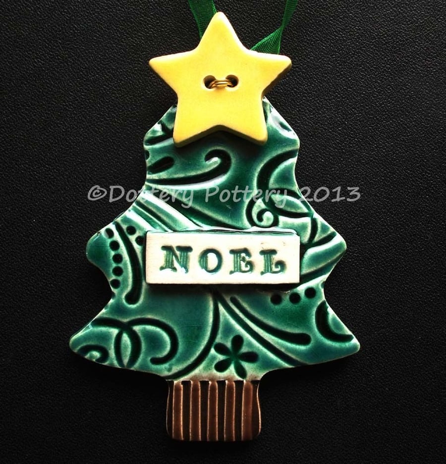 Ceramic Christmas tree decoration with a star button