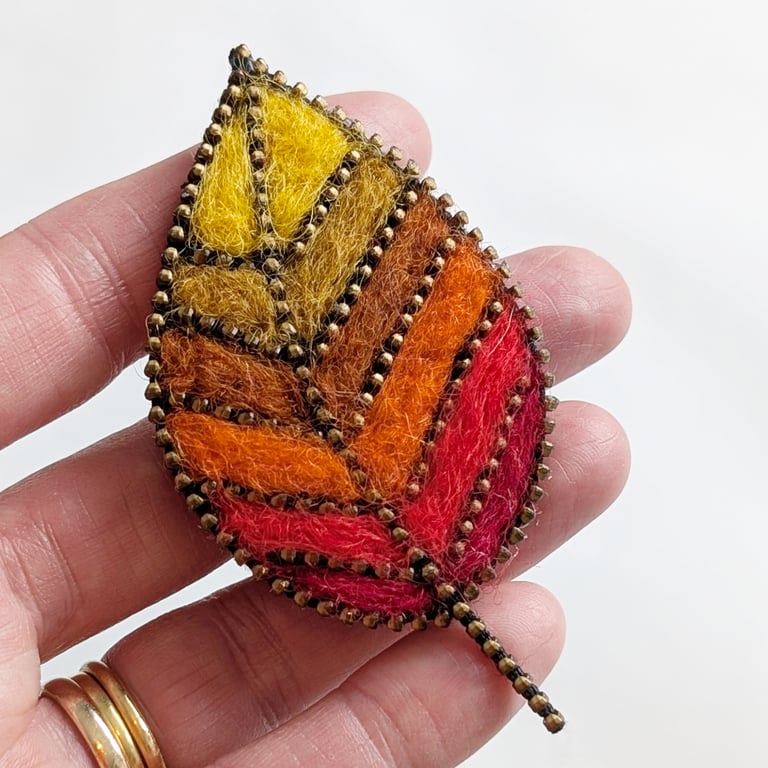 Hand Felted Leaf Brooch With Zip Edge Outline - Classic Autumn Colours