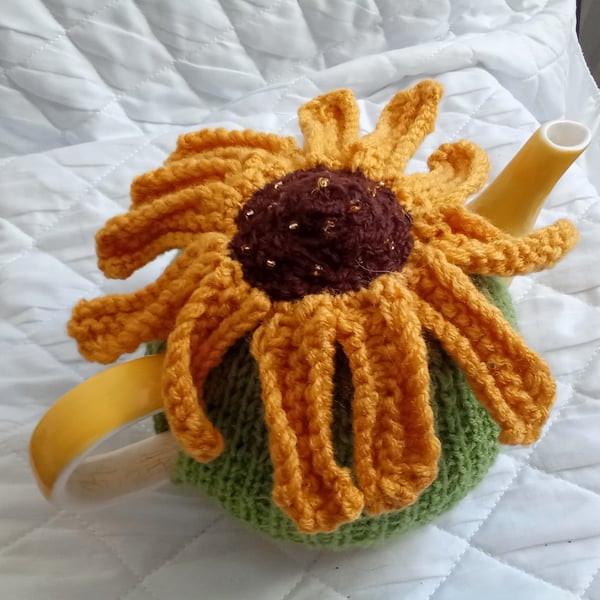 Sunflower tea cosy