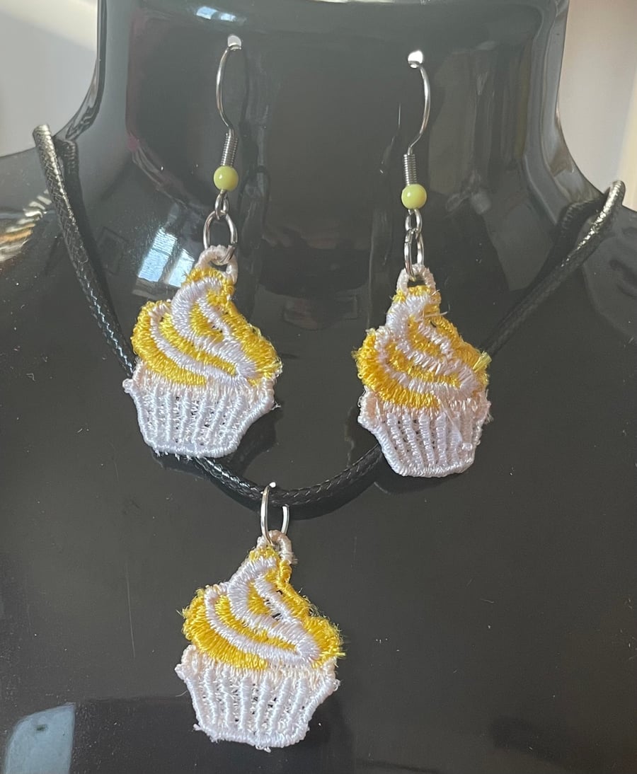 Handmade Free Standing Lace Earrings Matching necklace 