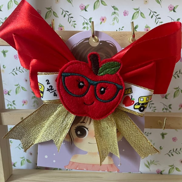 Back to School Hair Bow – Cute & Fun Hair Clip Apple 