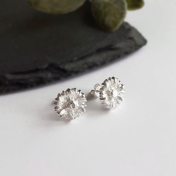 Daisy Stud Earrings - Fine Silver - April Birth Flower