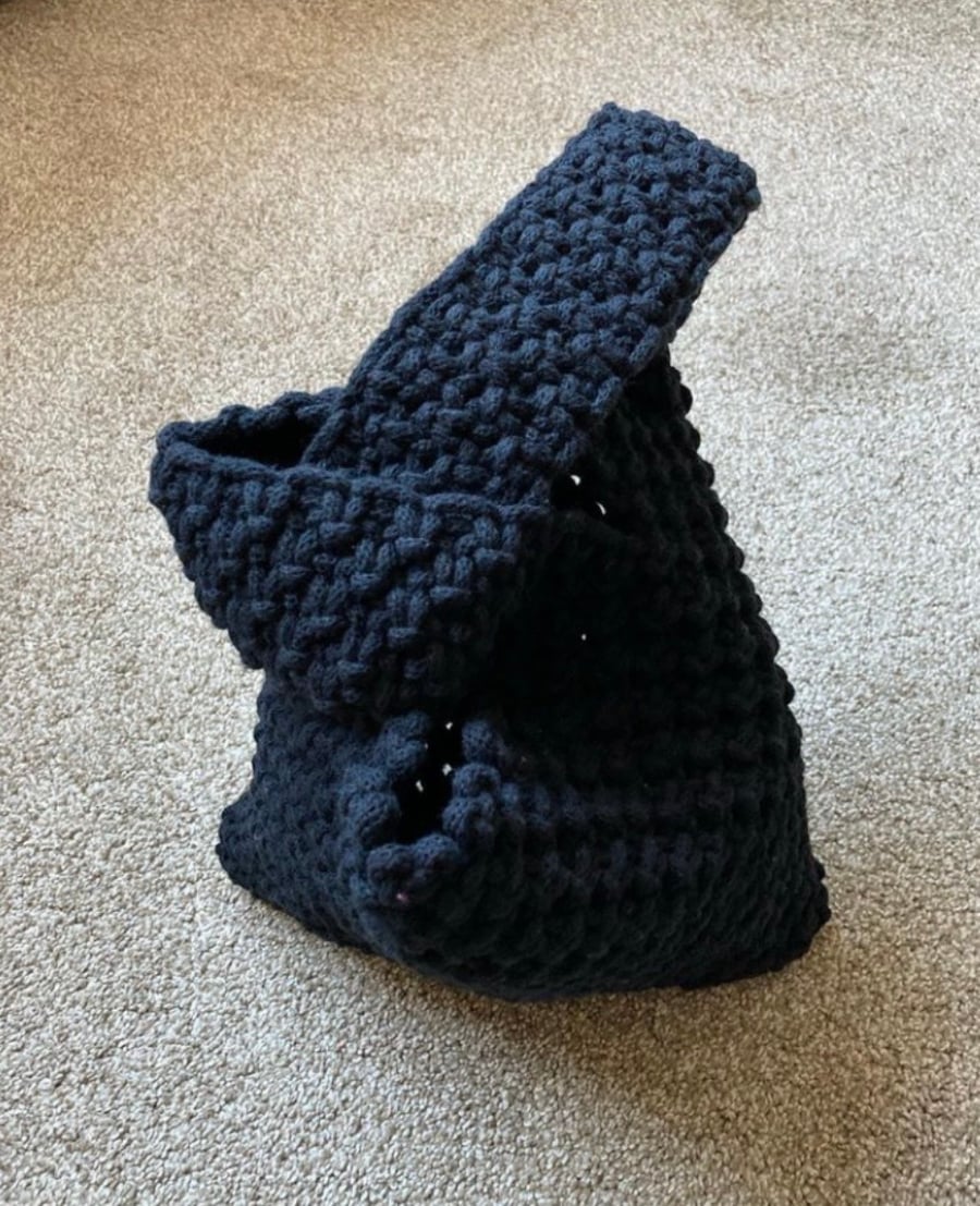 Black macrame Japanese knot bag