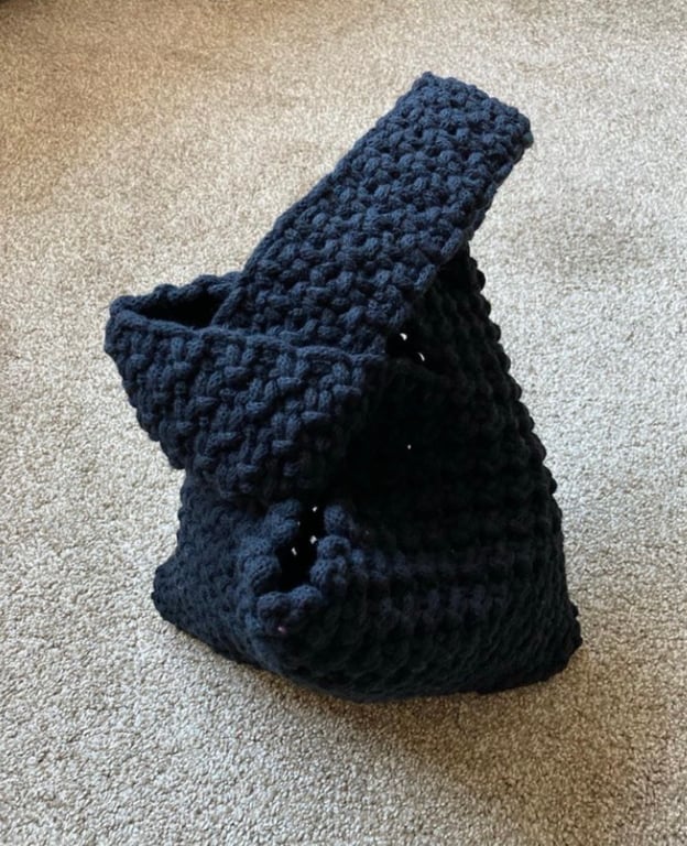 Black macrame Japanese knot bag