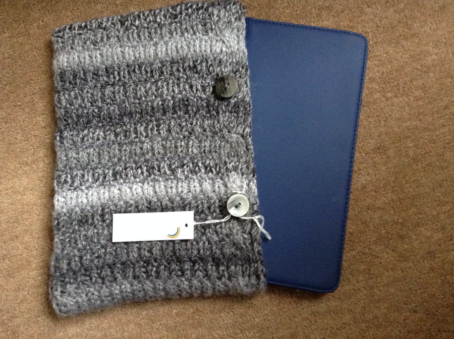 Knitted iPad Cover