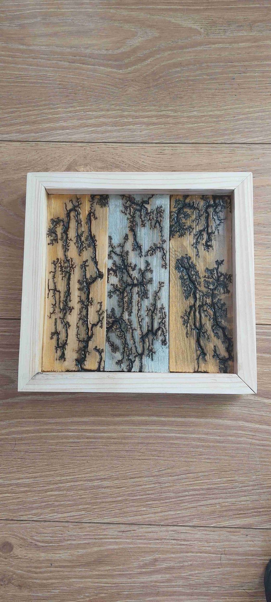 Fractal burnt wood lichtenberg art
