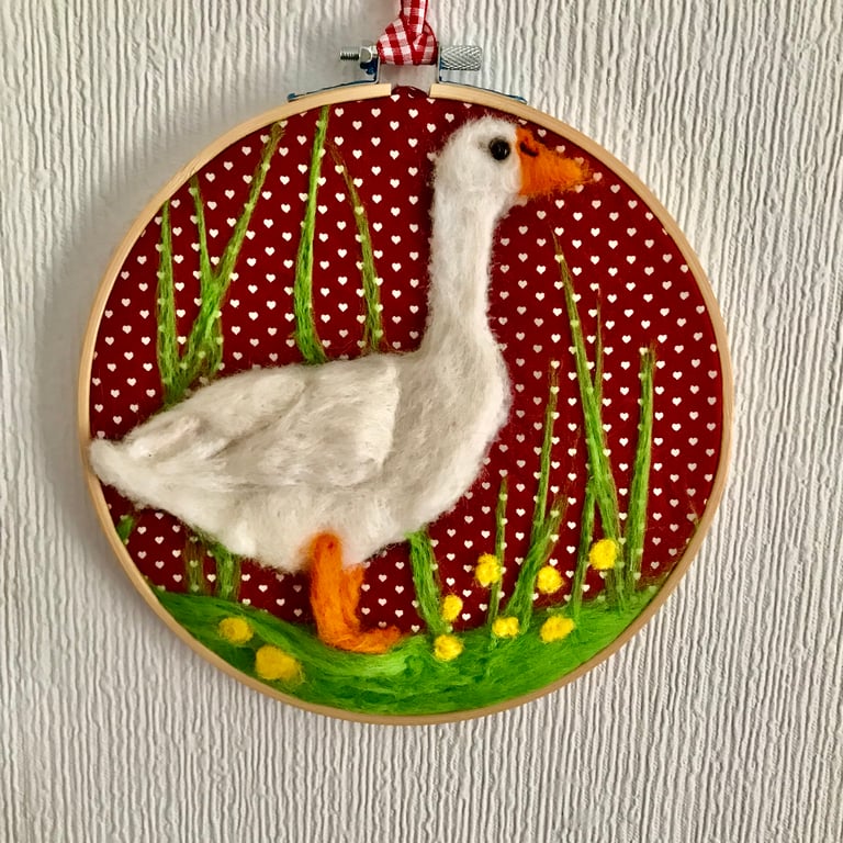 Needle felted white goose picture 