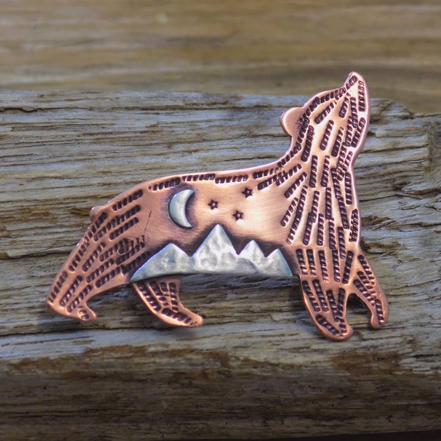 Copper and silver 'mountain bear 'mixed metal brooch (2)