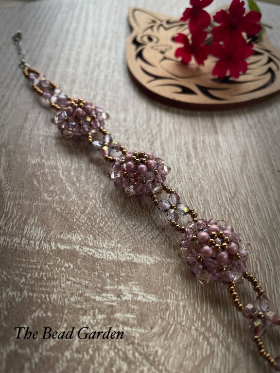Sparkly flower bracelet