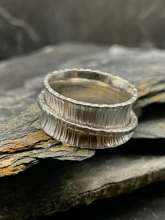 Silver Spinner Ring- “Lines”