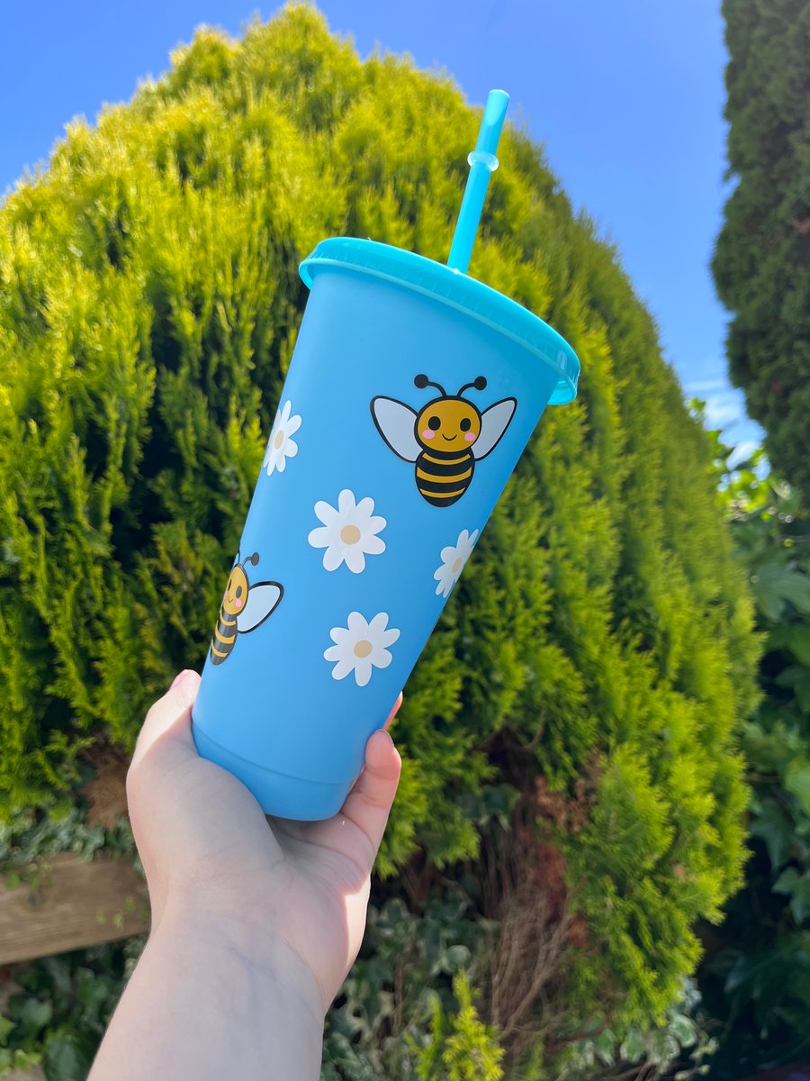 Bumble Bee and Dasies 24oz Cold Cup with Straw 