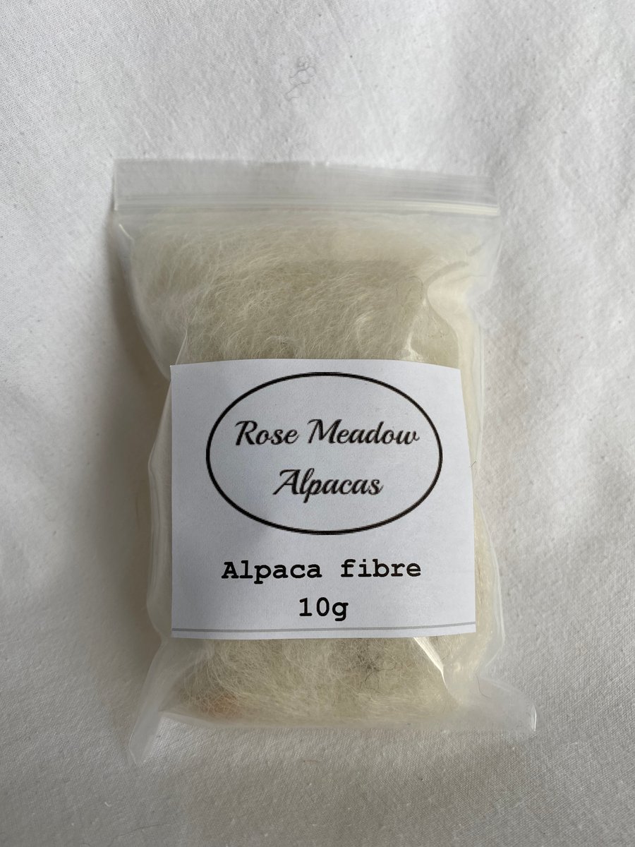 10g white alpaca fibre