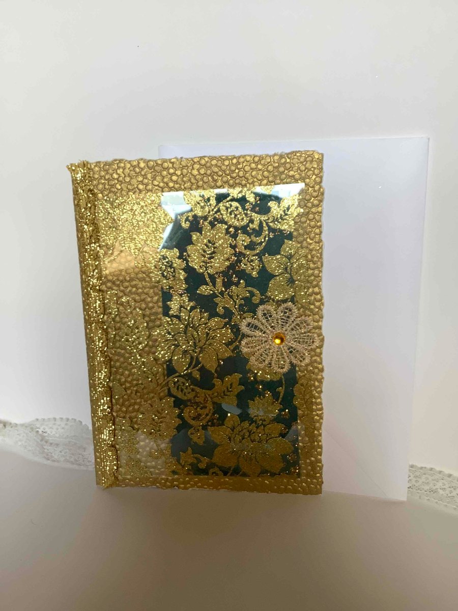 Card in golden splendour