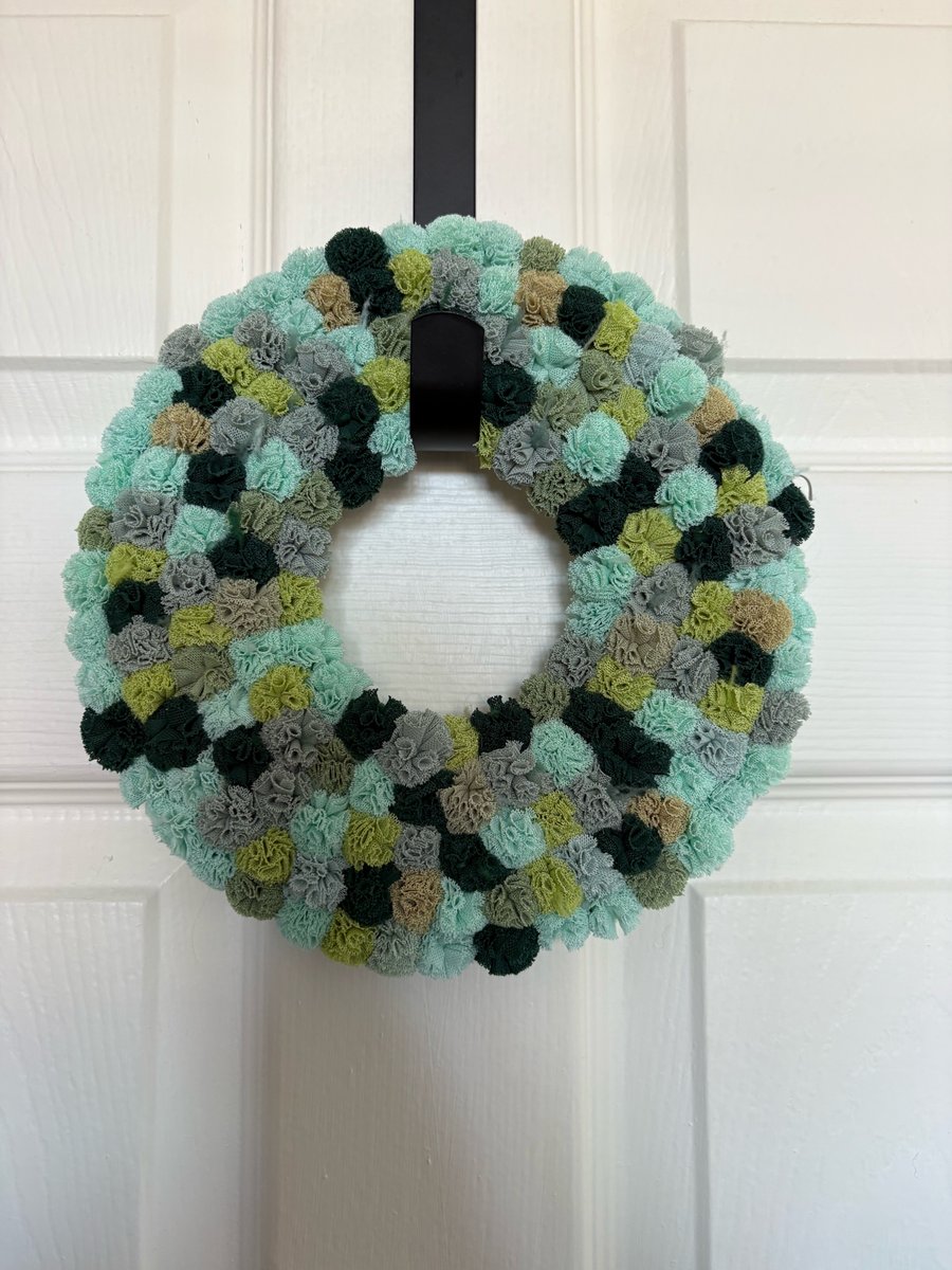 Greens scrunchy Pom Pom wood wreath