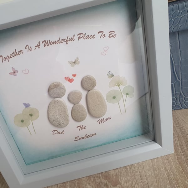 Pebble Art Frame Family of Three in a Stylish Gift Box