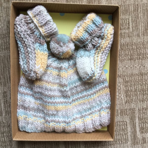 Knitted Baby Pompom Bobble Hat and Booties Gift Set in Neutral Colours
