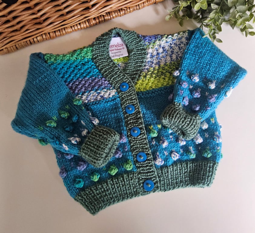  Bobble Design Hand Knitted Baby Cardigan 6-12 mth size