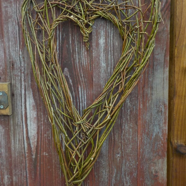 Large Natural woven willow Heart, Welsh St Dwynwen, Valentine, made to order