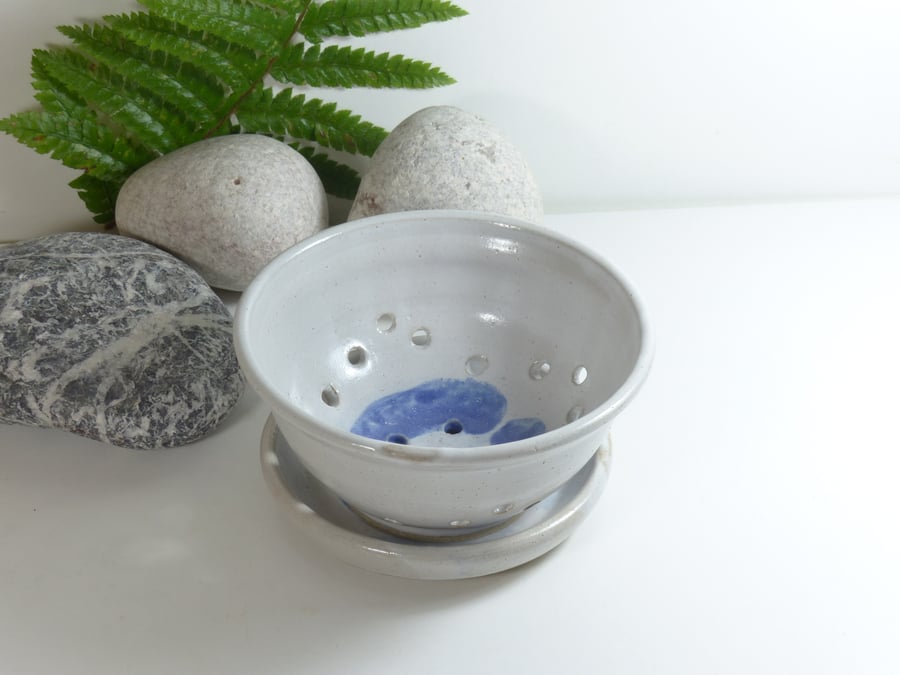Small White and Blue Stoneware Berry Bowl and Standing Dish 