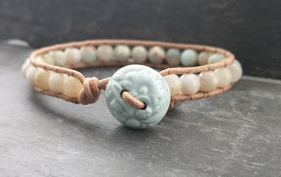 Leather and agate bead bracelet with blue floral ceramic button