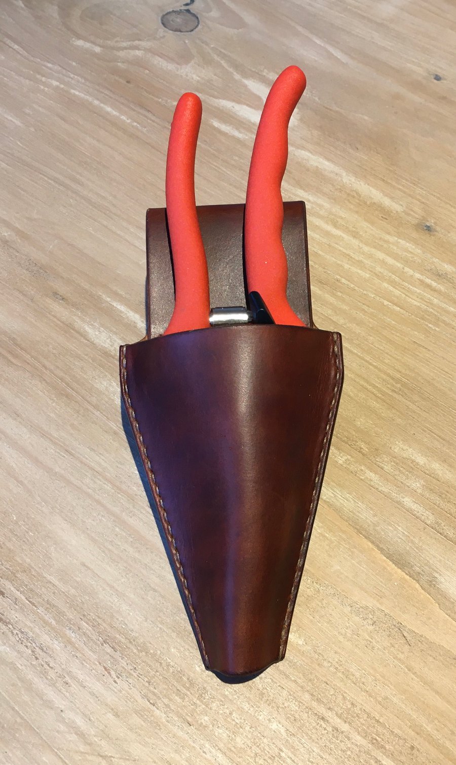 Leather Secateurs belt pouch holster.