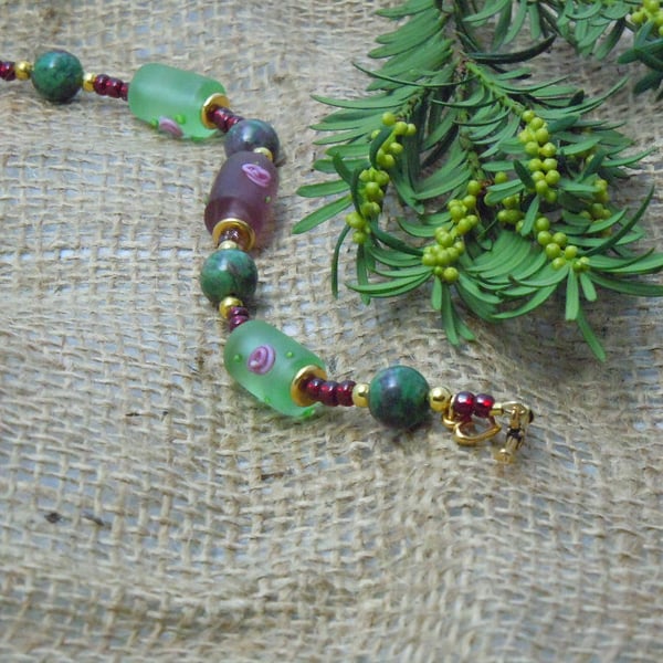 Gemstone Zoisite with Ruby bracelet with green glass beads & heart charm