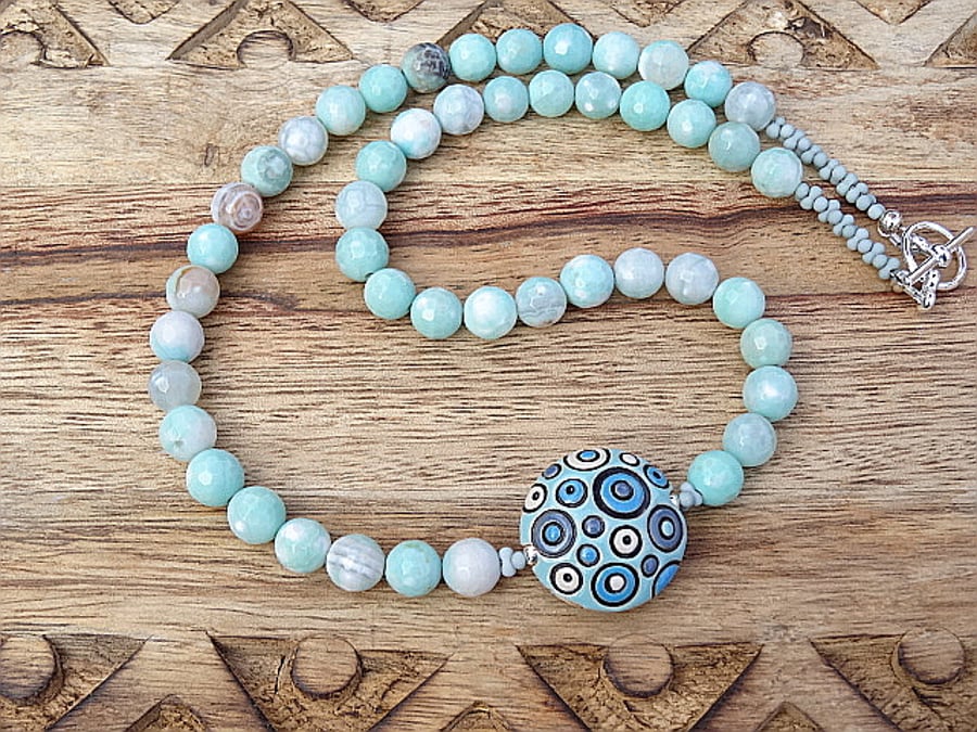 Faceted Agate and Ceramic Necklace.