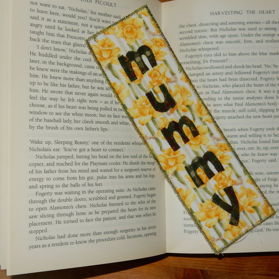 Bookmark daffodils for Mummy
