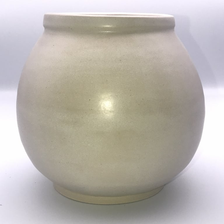 White moon jar, vase handmade pottery