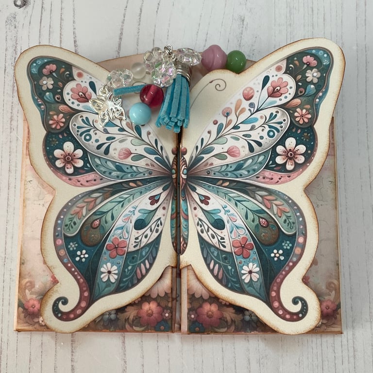 Folio - Butterfly wings with tags and more by Carolee Crafts PB9 - 0028