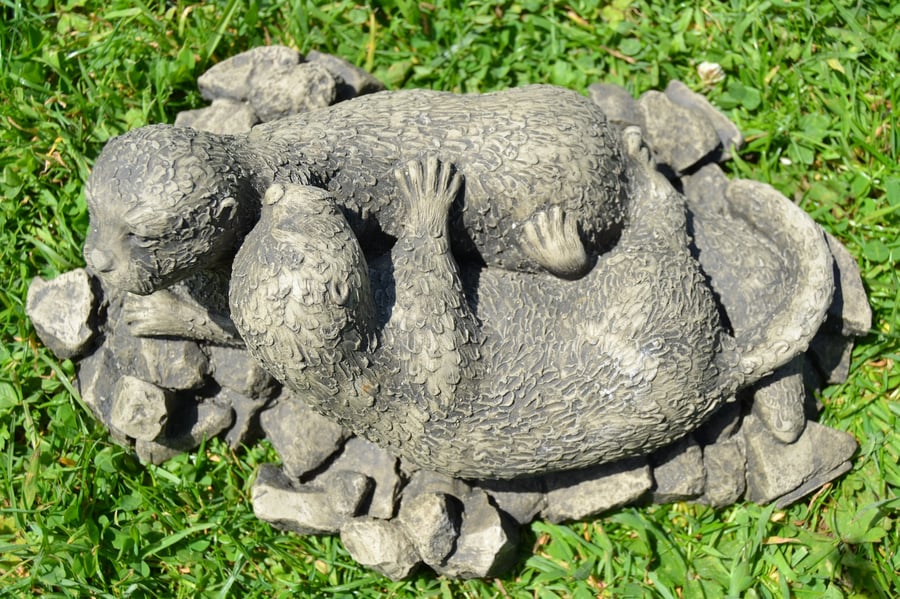 Eela & Oakie the Otter Pups Stone Garden Ornament