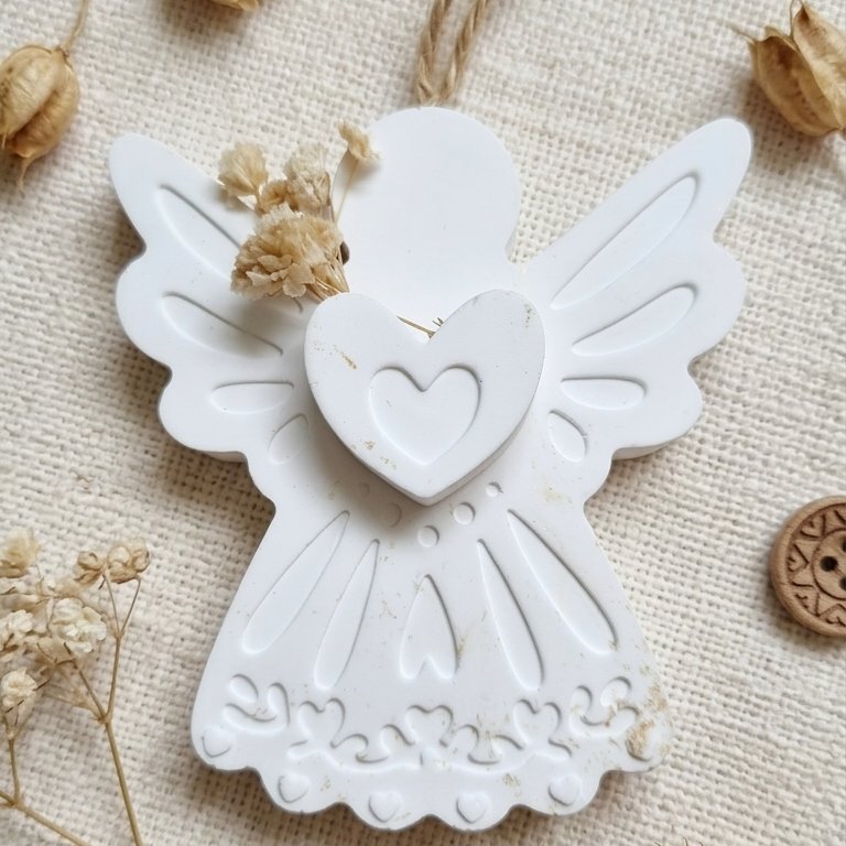 White Angel Heart Keepsake – Sympathy Gift