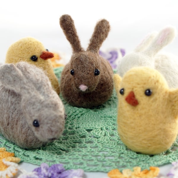 HALF PRICE - END OF SUMMER SALE - One only - CHICK AND BUNNY needle felt kit