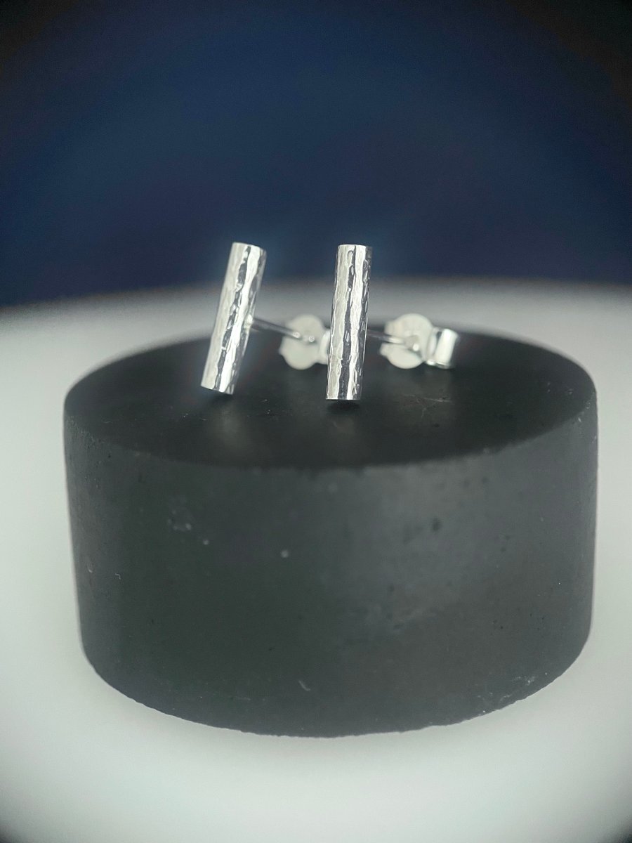 Sterling Silver Chunky Bar-Stick Ear Stud Earrings 10mm Hammered-Sparkly 