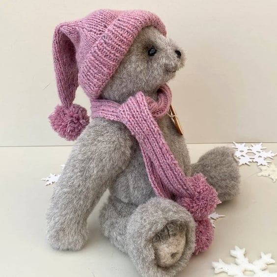 Luxury collectable teddy bear, artist bear, winter dressed bear by Bearlescent 