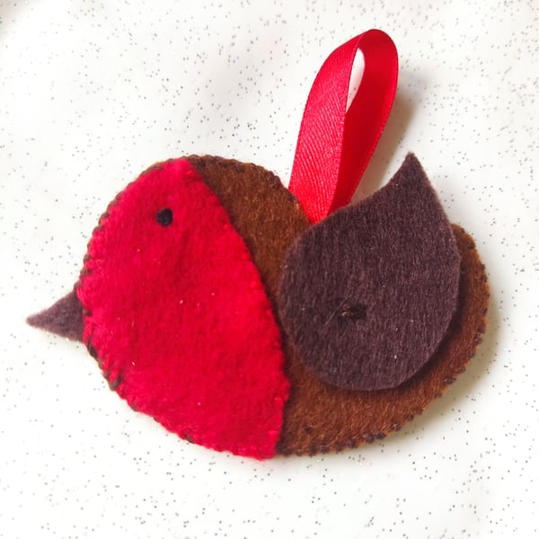 Handmade felt robin decoration