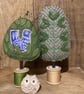 Lino print bird in a little green felt tree - Image 4