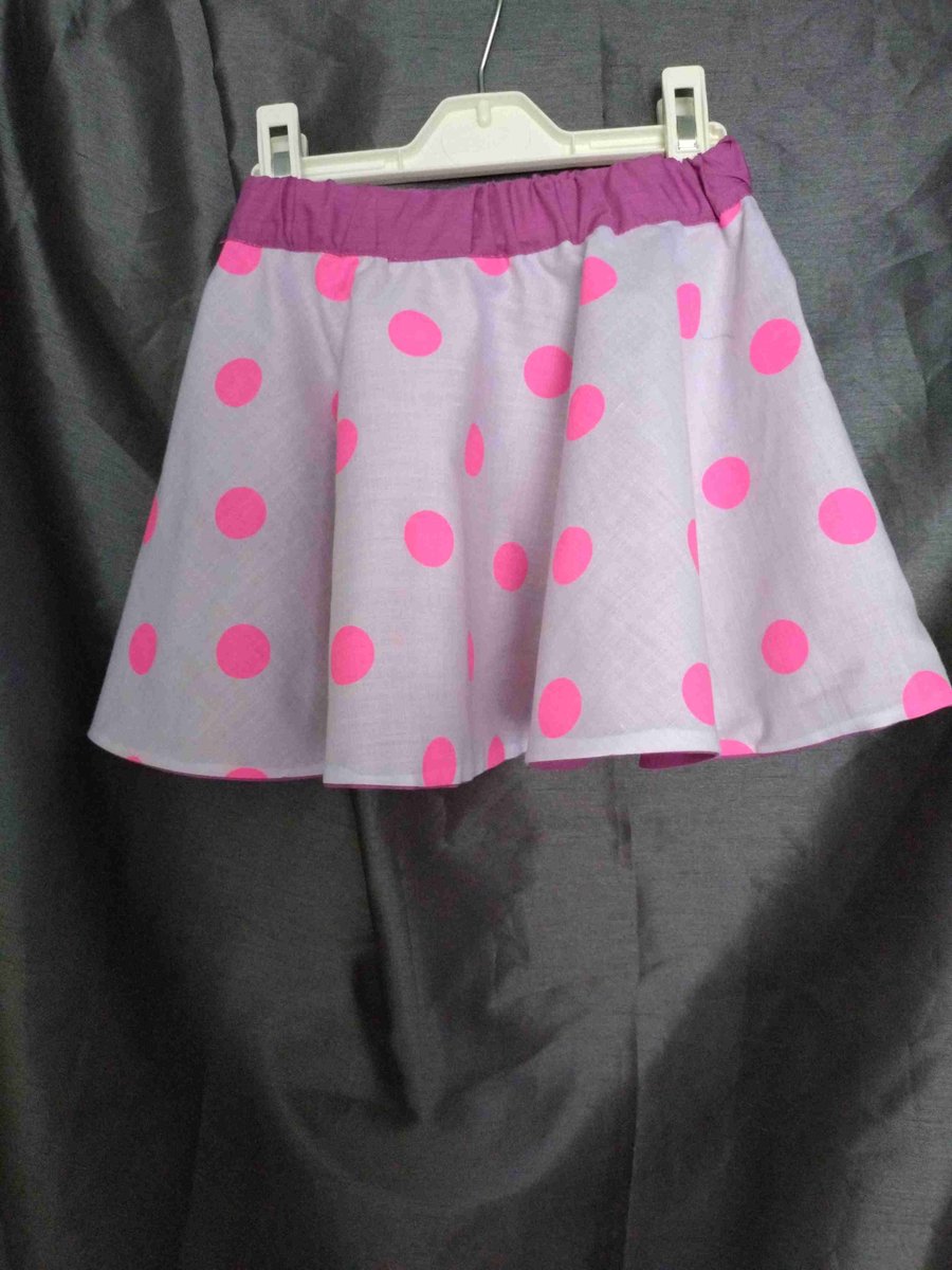 Reversible circle skirt