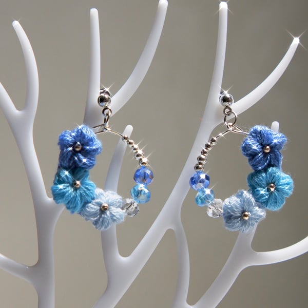 Microcrochet Blue flowers Earrings 