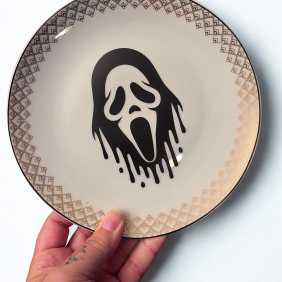 Ghost Face Decorative Plate ,Horror Home Decor,  Gothic Halloween Plate 