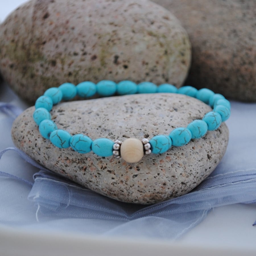 Turquoise howlite & wood bead bracelet