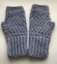 FINGERLESS MITTS , gloves ' Erme Trail '. Soft Wool blend. Blue. - Image 4