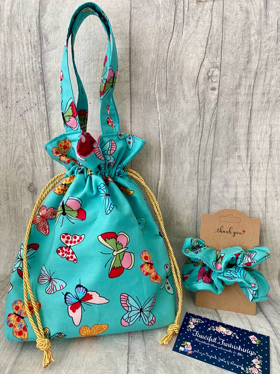 Beautiful Childs Bag - Dolly Bag  with matching hair scrunchies - girls bag set
