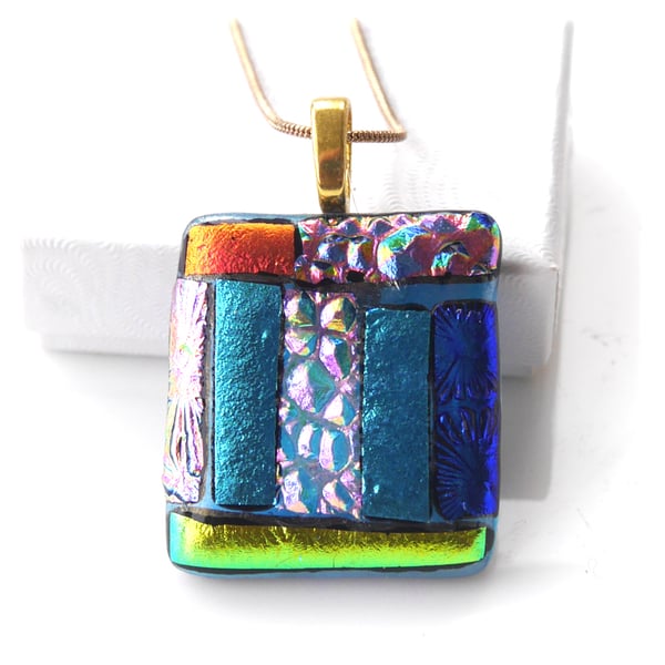Luxury Fused Dichroic Glass Pendant P012 Gold plated chain