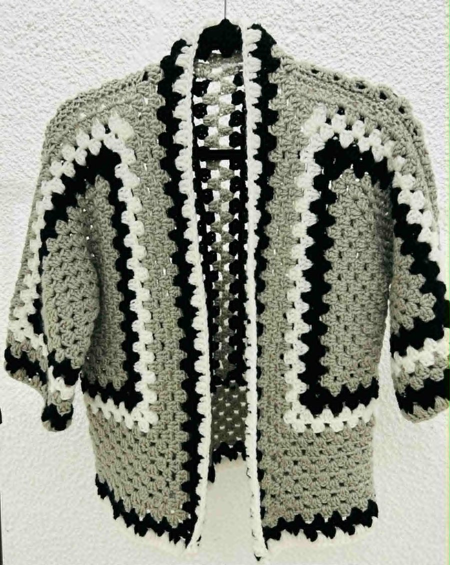 Mediu hexi cardigan black white grey