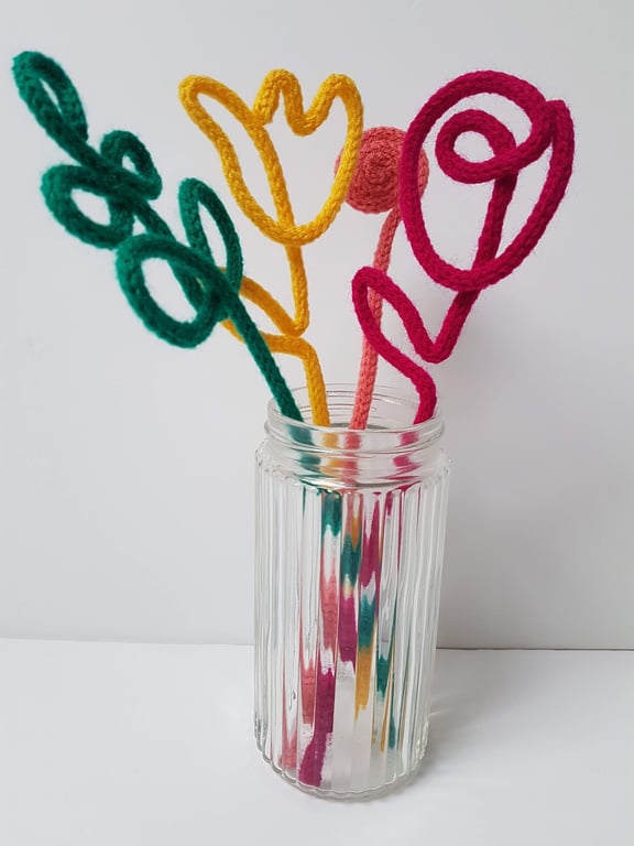 Handmade Knitted Spring Flowers: Multi-Coloured Wire Floral Home Decor, Set of 4