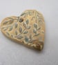 Medium Old Gold Leaf Texture Heart Shaped Ceramic Pendant - Image 2