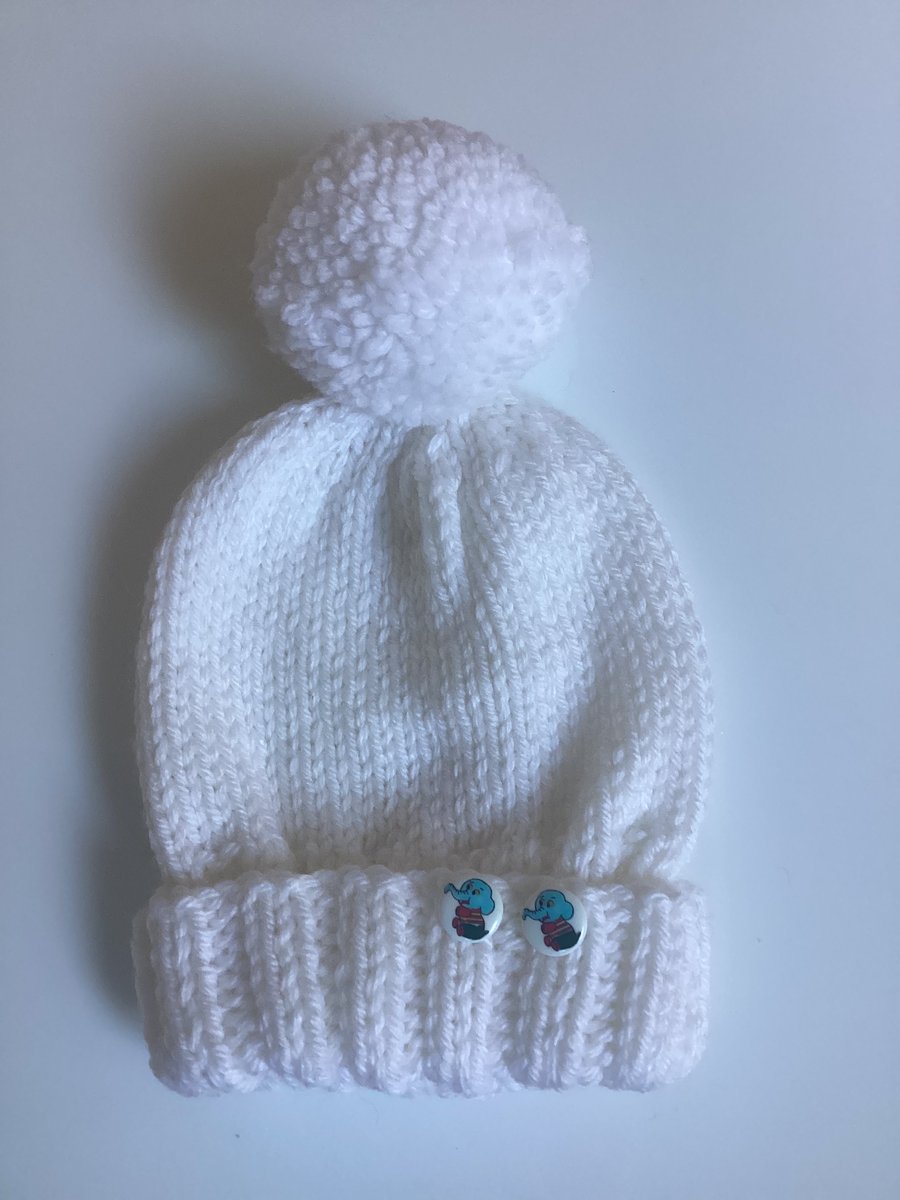 Baby hat white hand knit 3-12 months 
